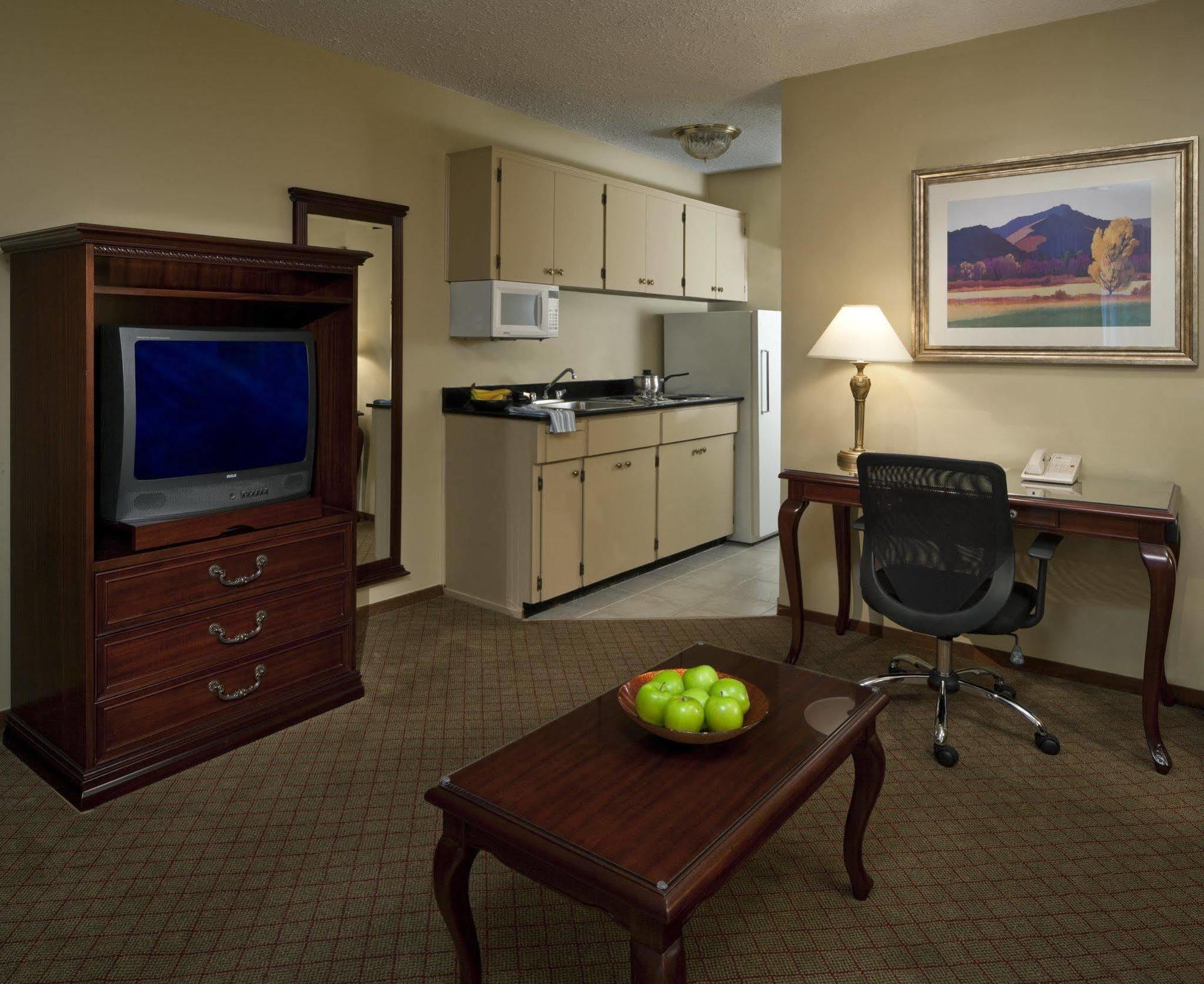 Travelodge By Wyndham Abbotsford Bakerview Phòng bức ảnh